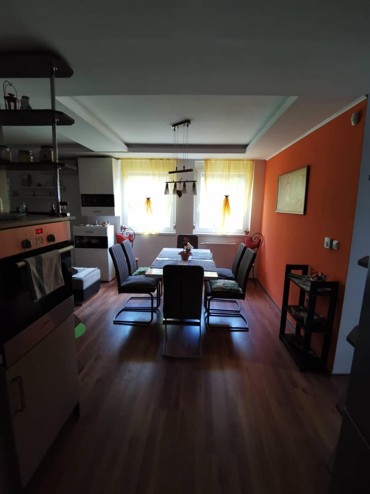 Zöldlomb apartman