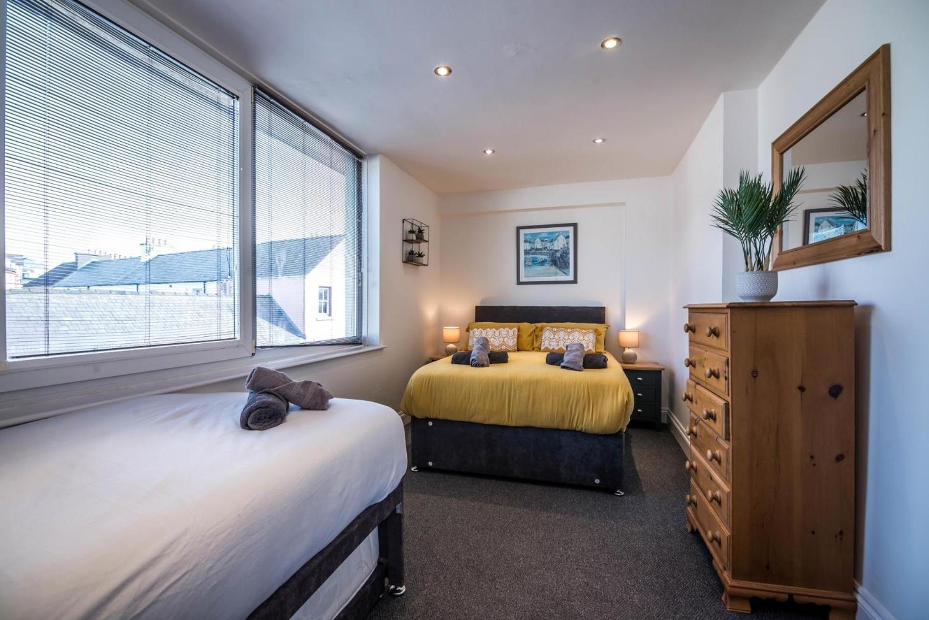 Coppet Cove - 2 Bedroom Apartment - Saundersfoot view 2