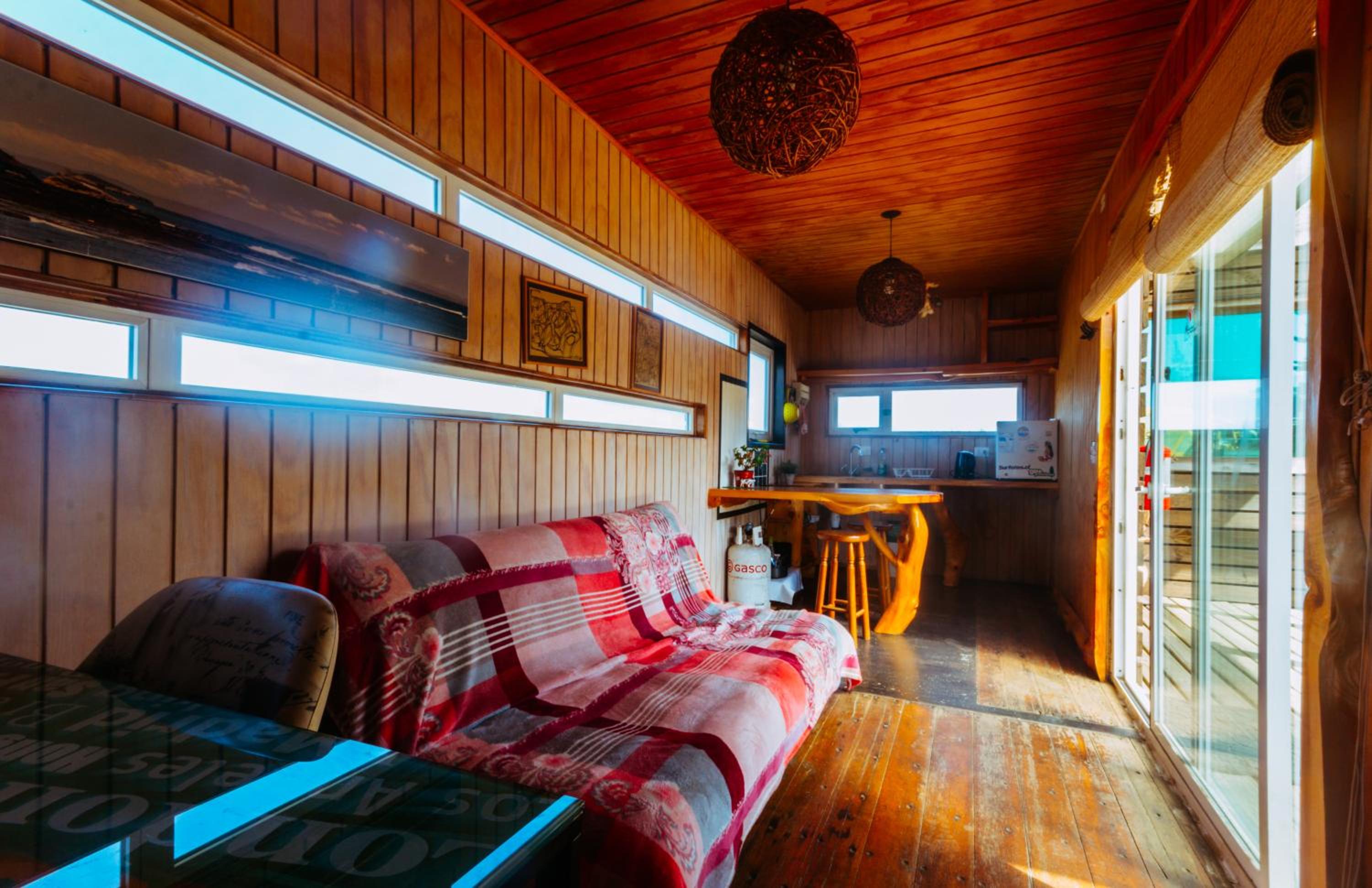 Sirena Insolente Hostel & Suites