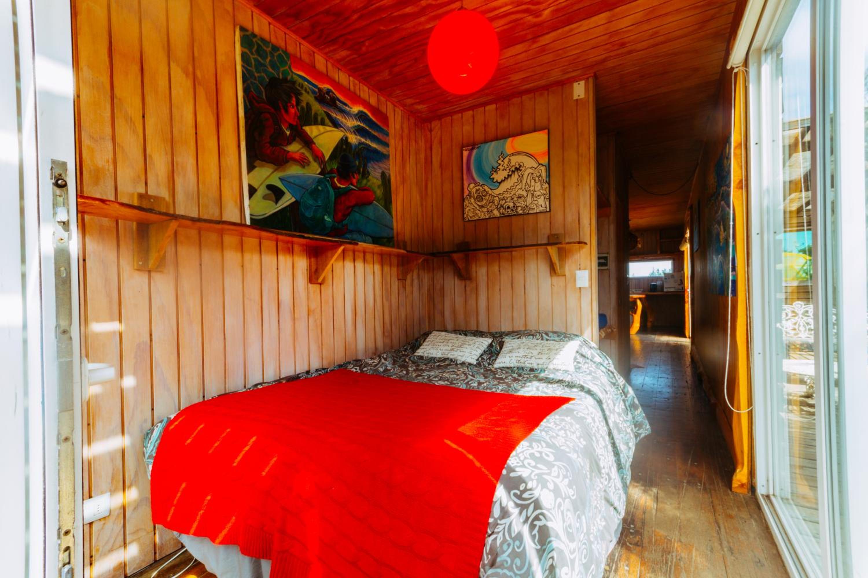 Sirena Insolente Hostel & Suites