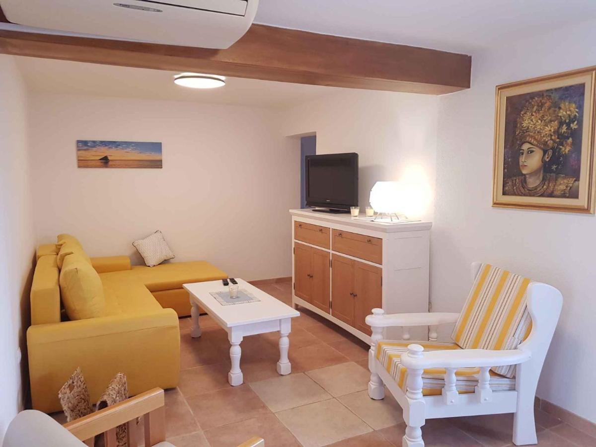 Apartments in Zadar - Zadar Riviera 40411 view 2