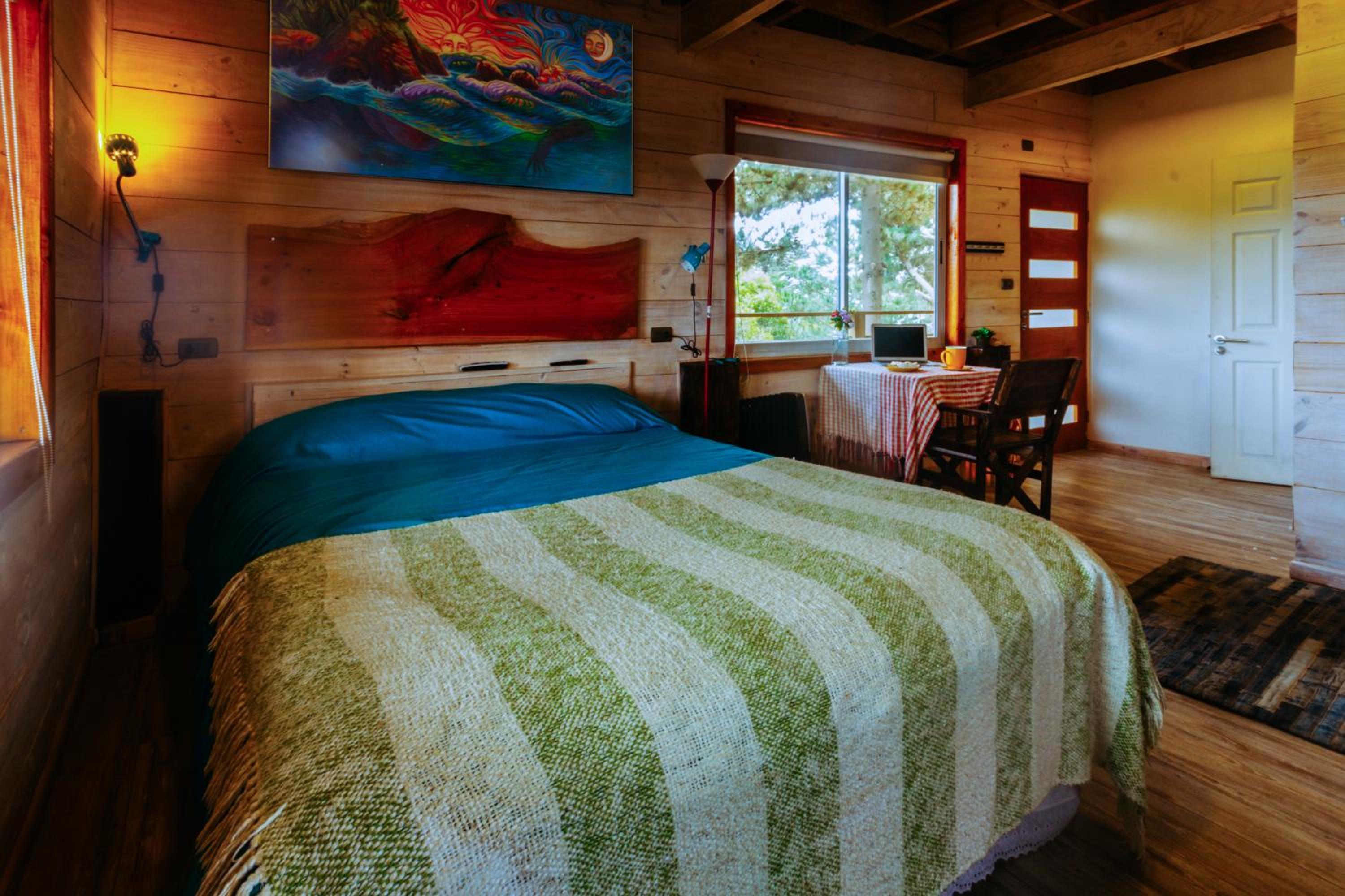 Sirena Insolente Hostel & Suites