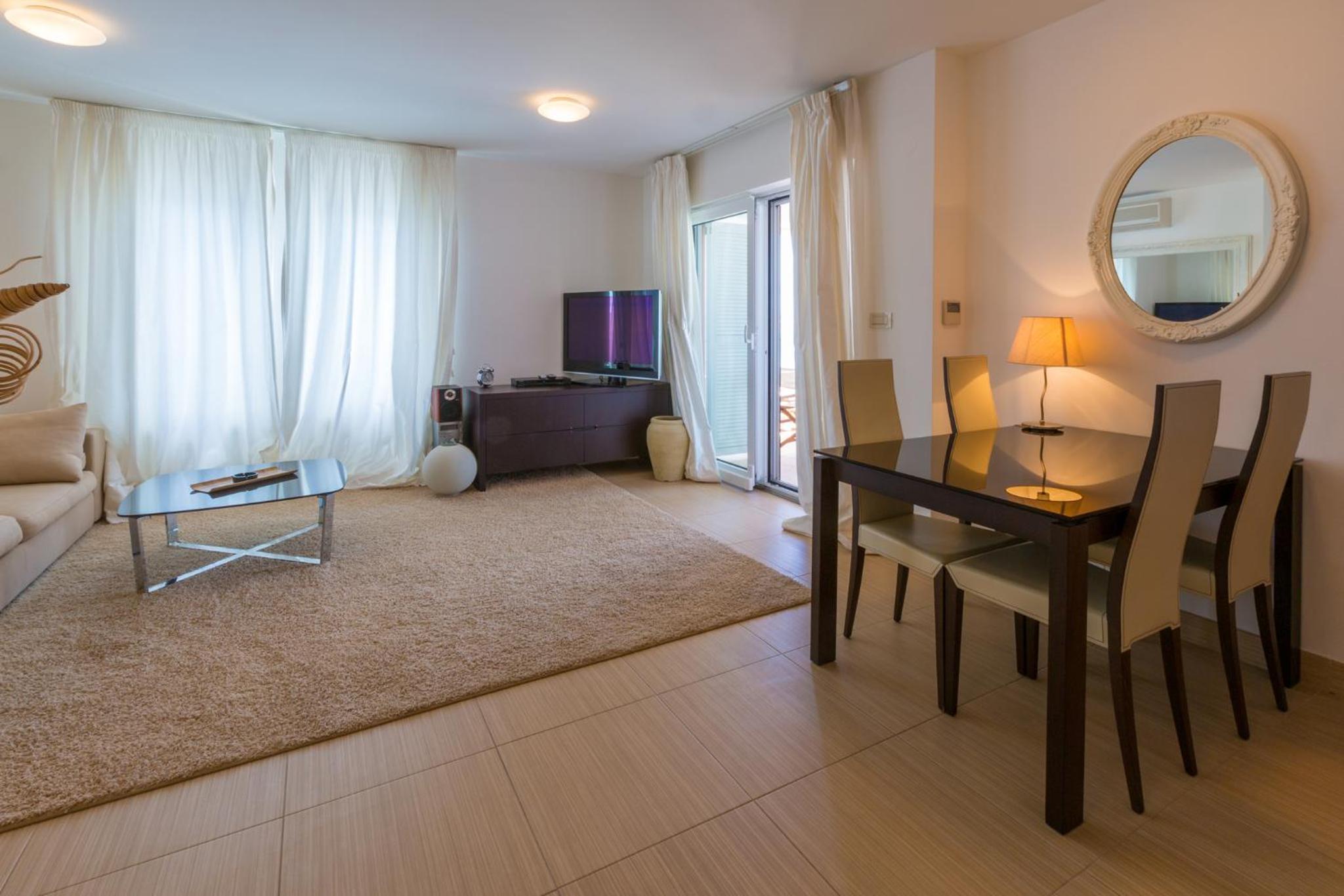 Apartments in Dramalj 41208 view 5