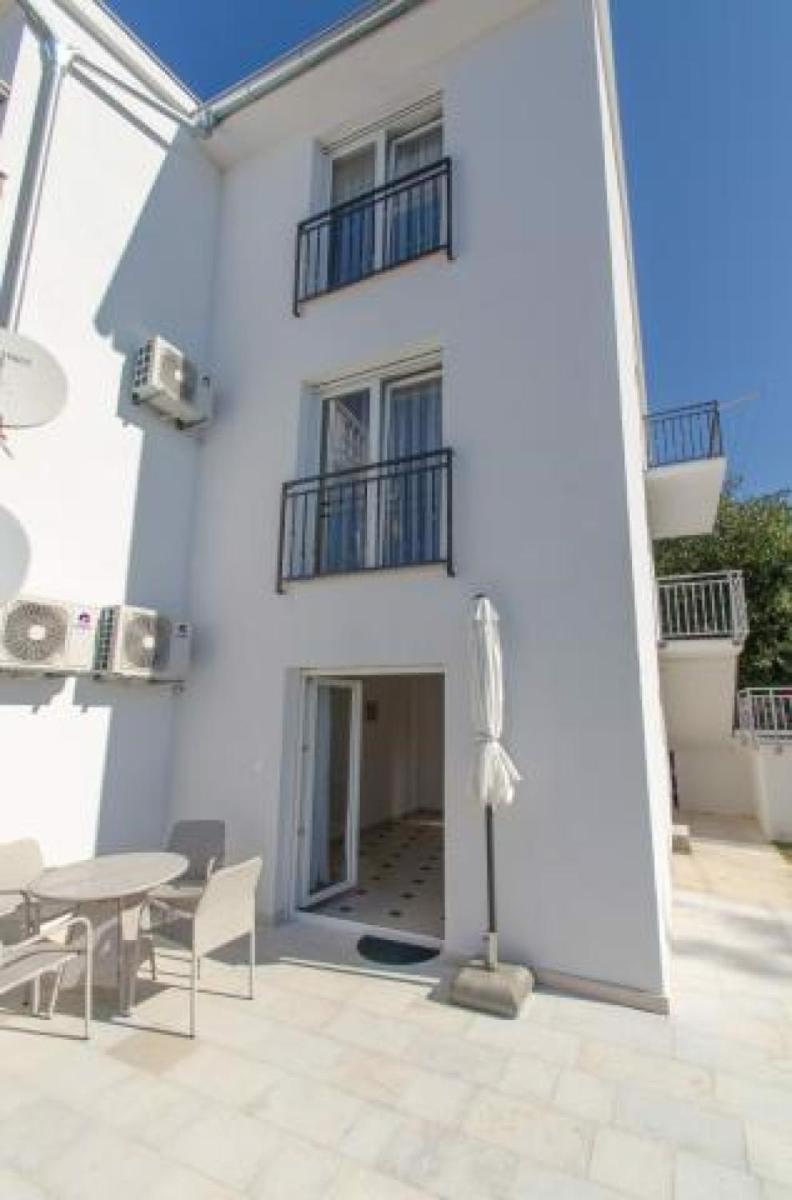 Apartments in Dramalj 41214 view 3