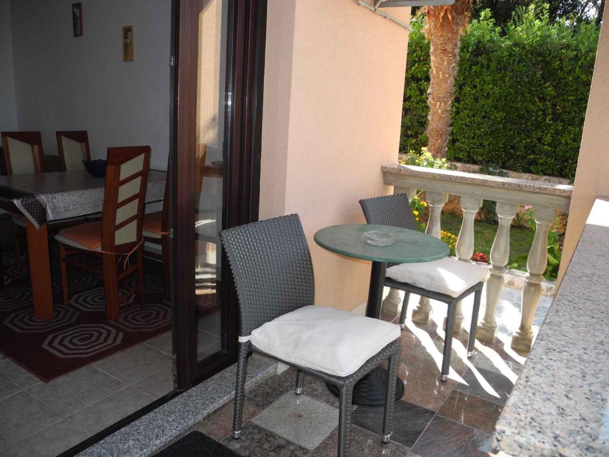 Apartments in Crikvenica 41042 view 3