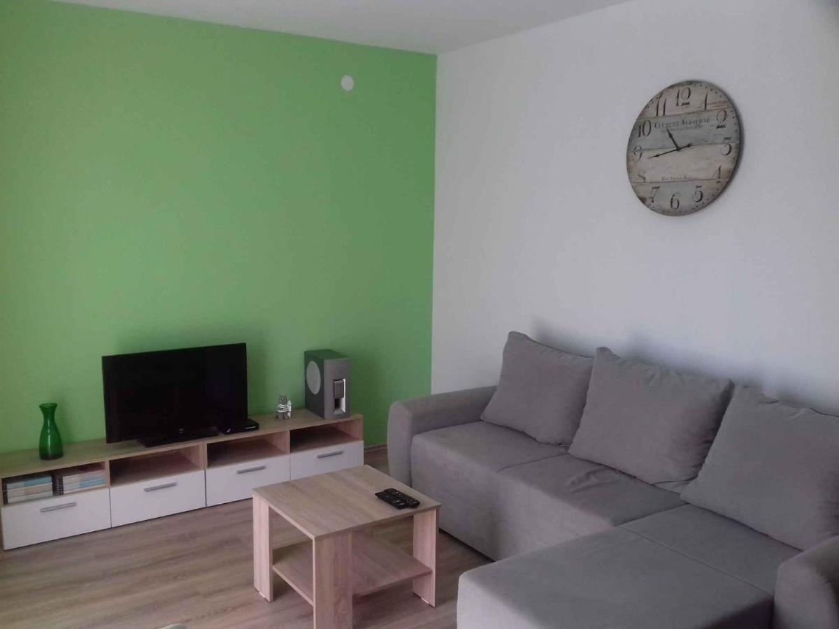 Apartments in Senj 39740