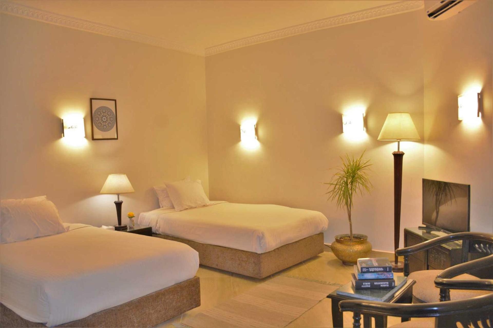 Rohanou Beach Resort