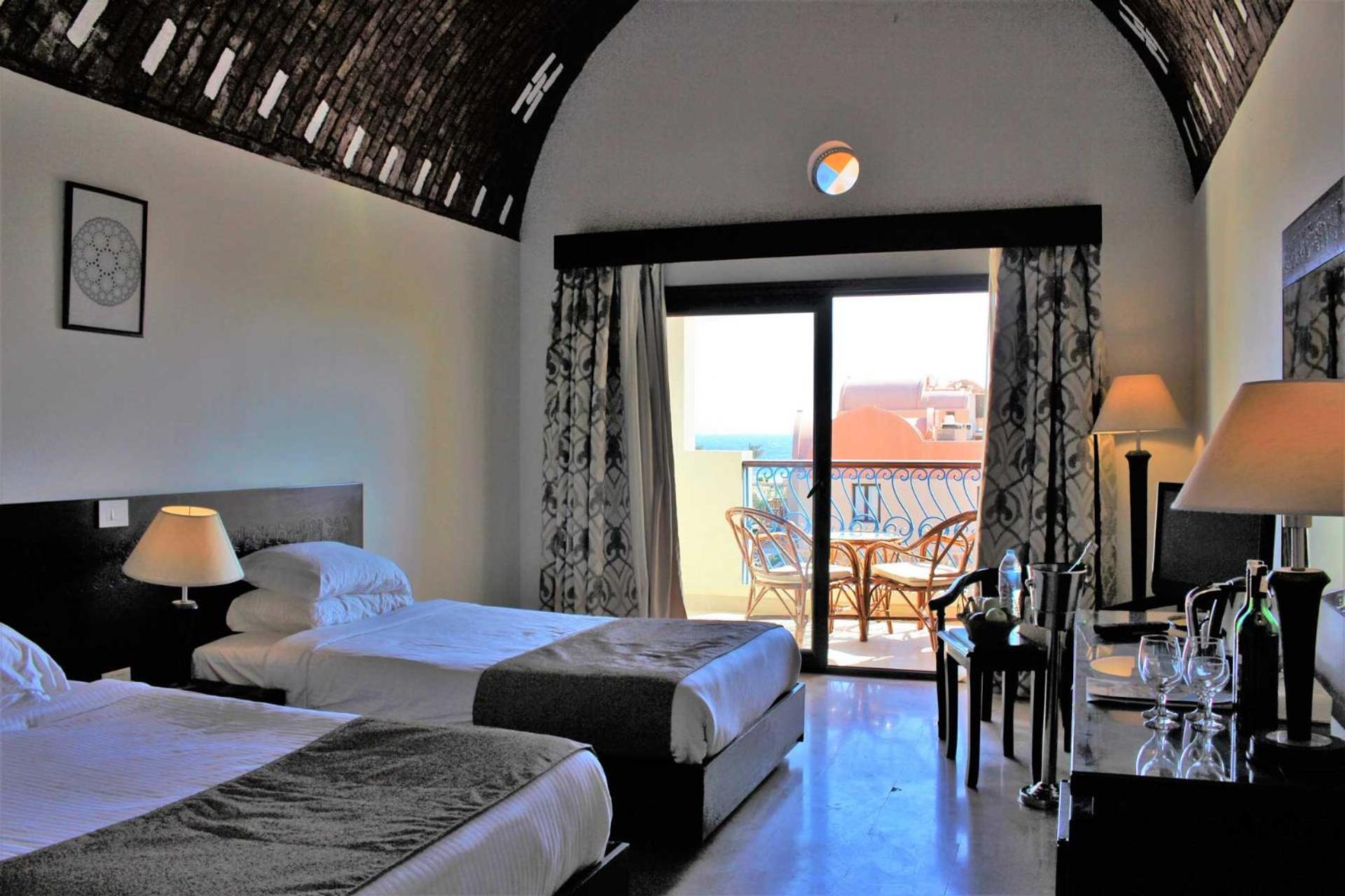 Rohanou Beach Resort