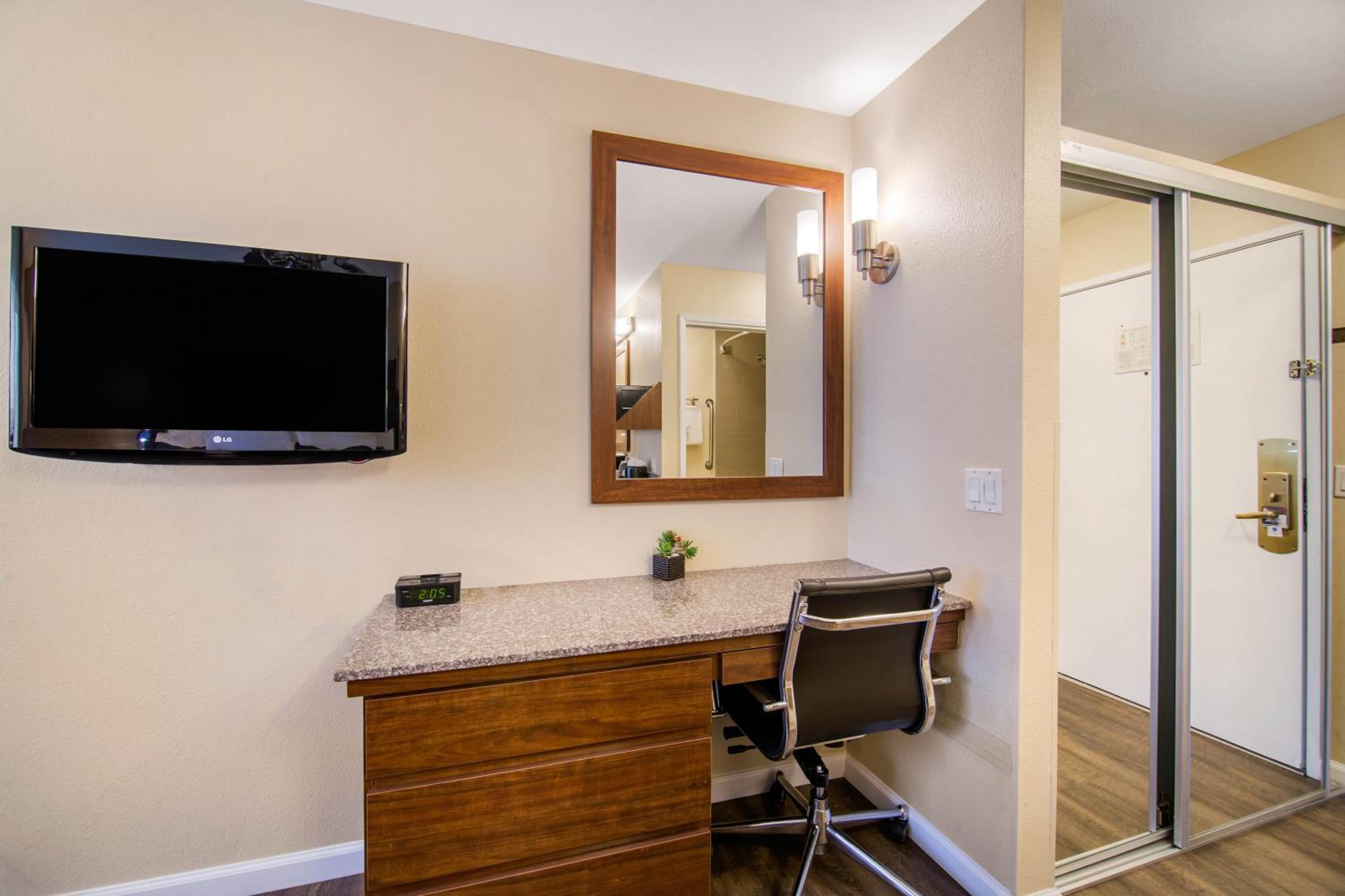 Comfort Inn Gaslamp Convention Center 11