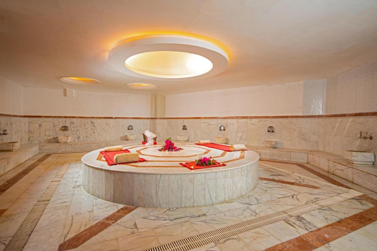 Jacuzzi