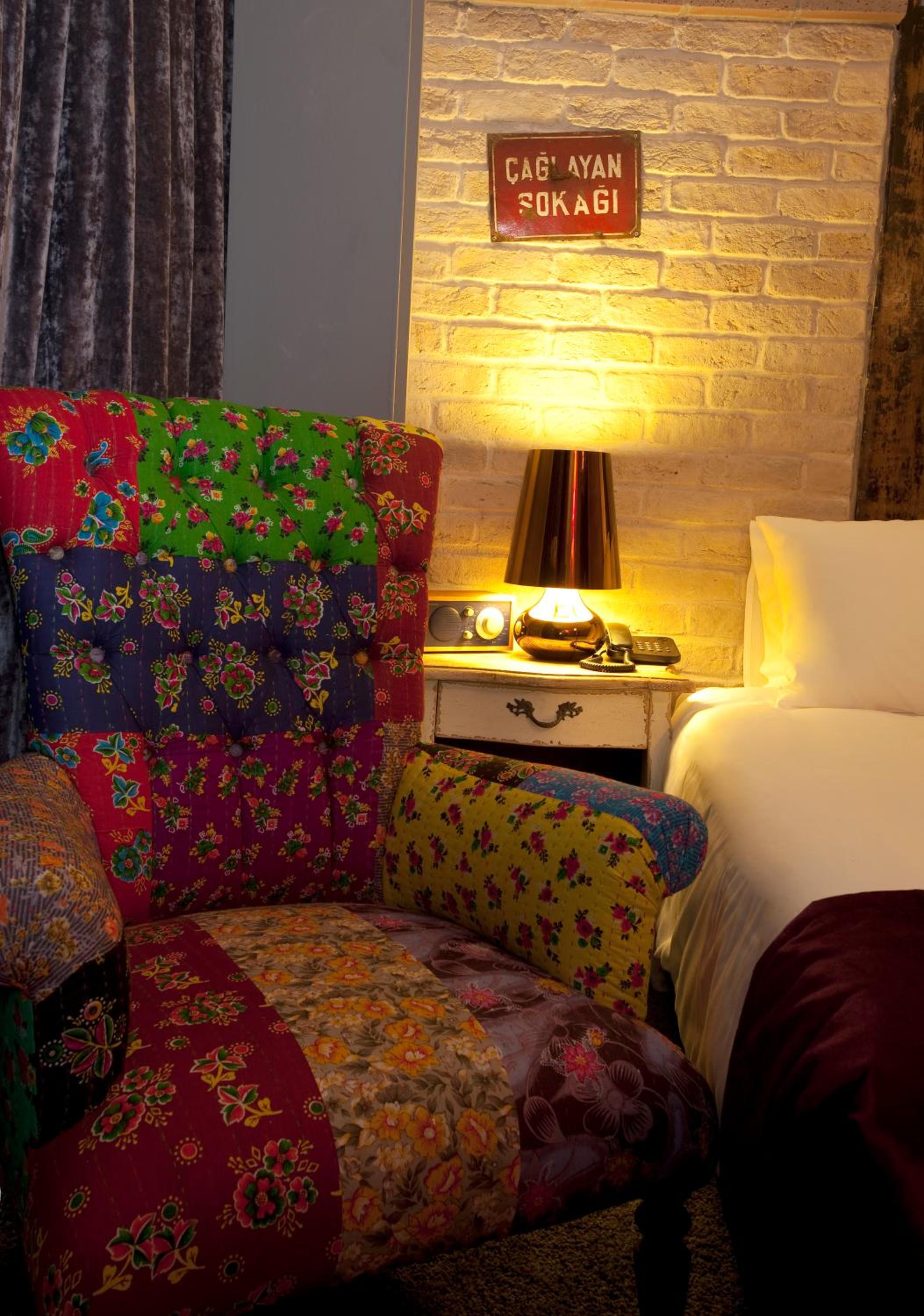 Hypnos Design Hotel - Image 29