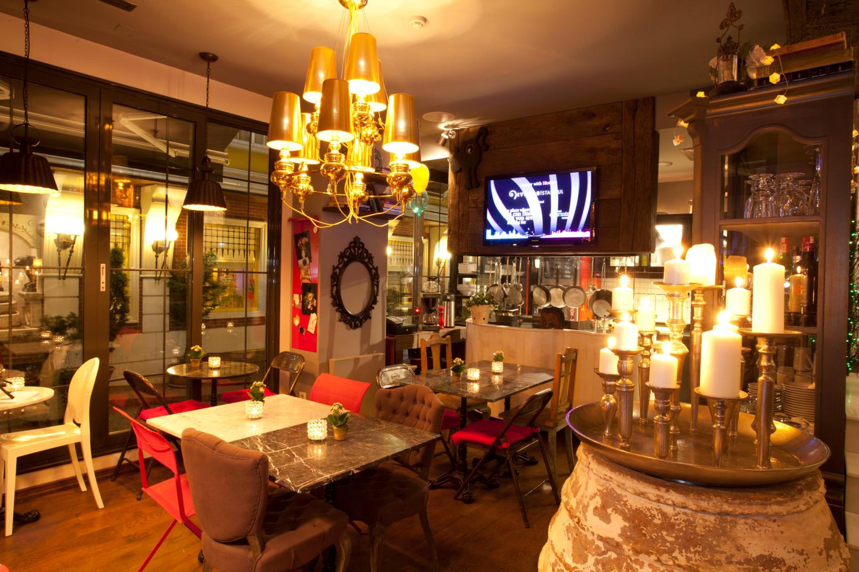 Hypnos Design Hotel - Image 42