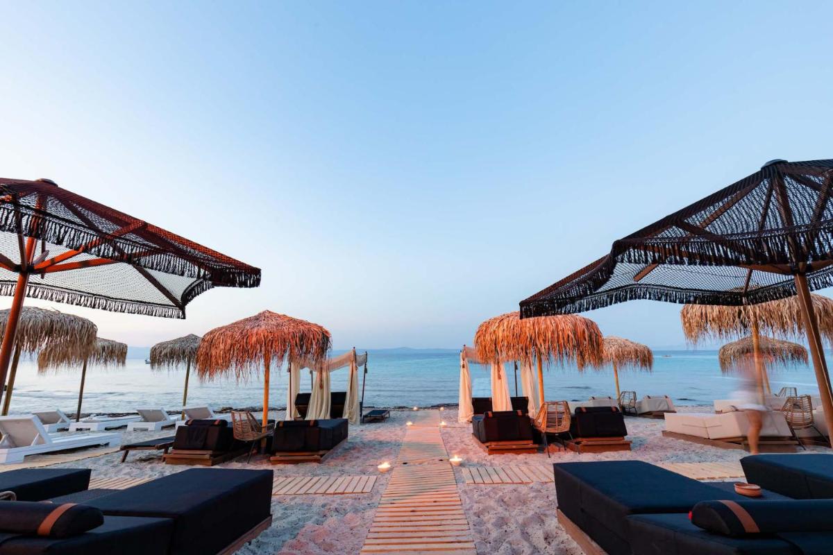 outdoor BBQ area