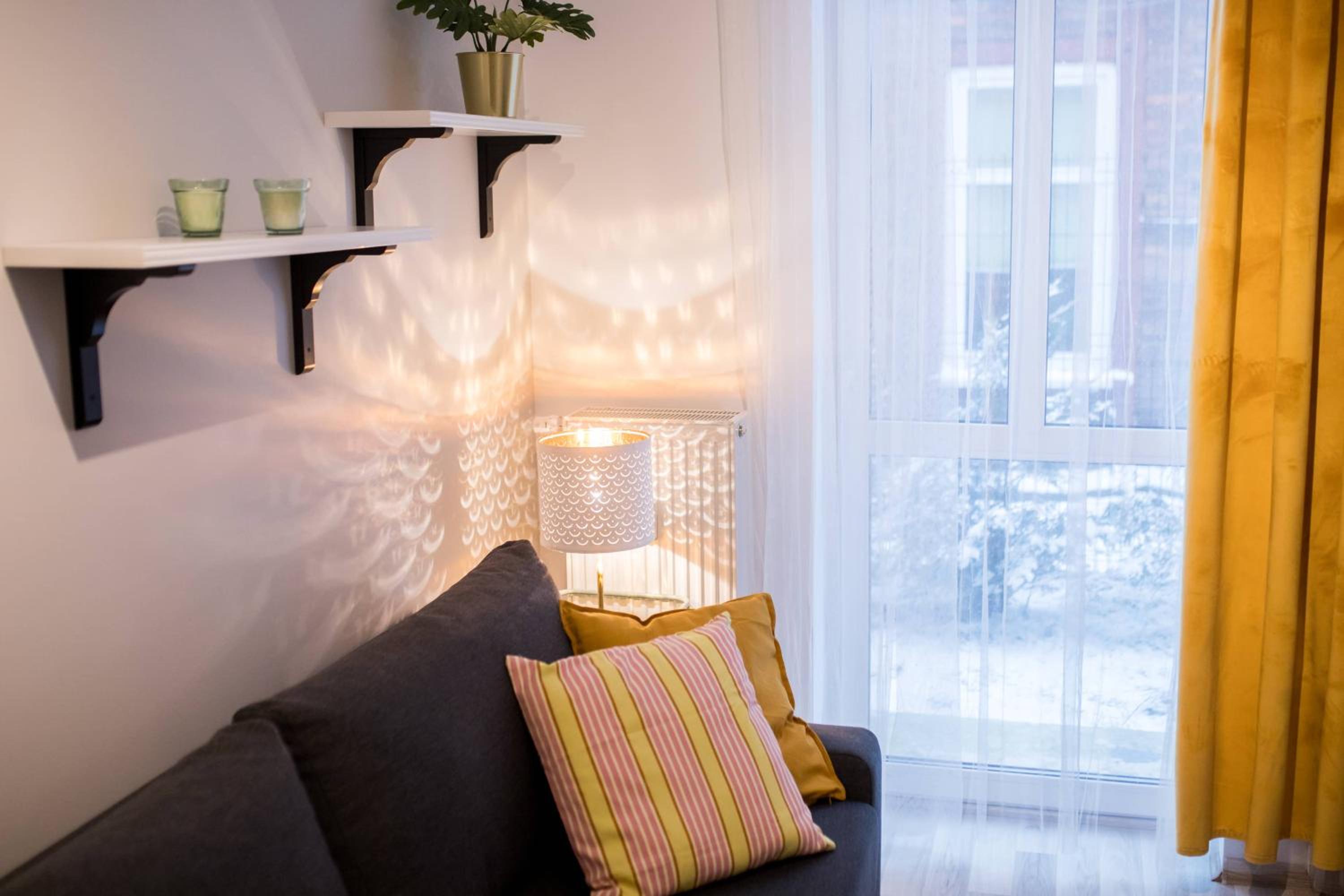 Hey Stay Apartment with private garden view 5