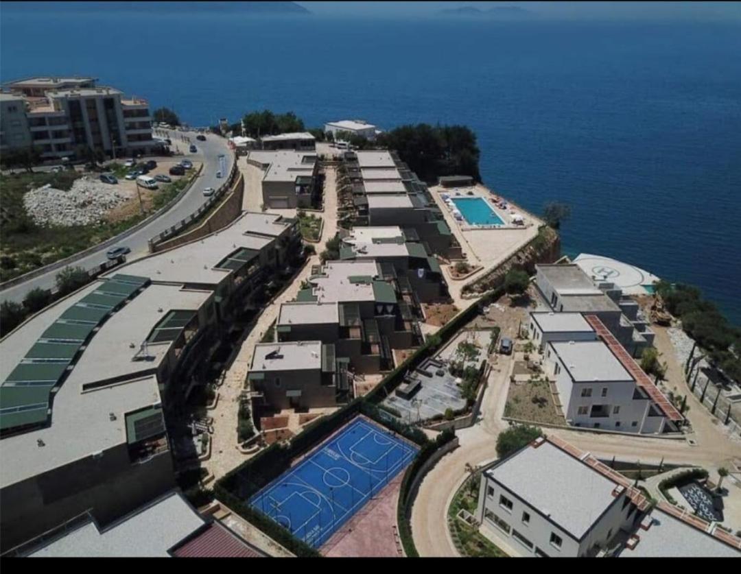 Sea view apartment!