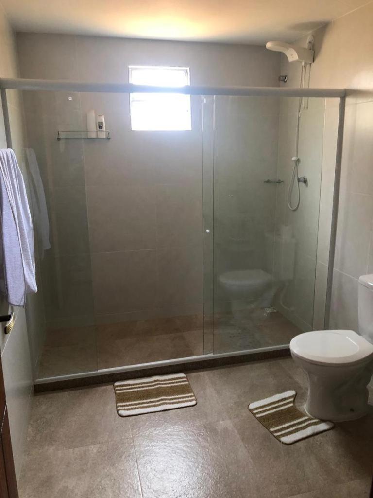 Casa espaçosa com Piscina próximo a Praia e lagoa