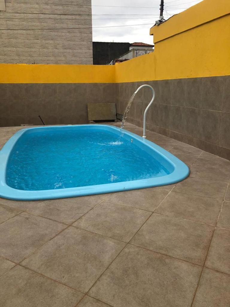 Casa espaçosa com Piscina próximo a Praia e lagoa