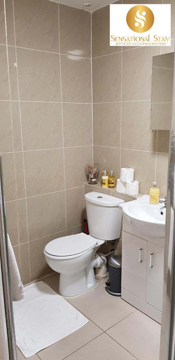 2 Bedroom Apt at Sensational Stay Serviced Accommodation - Kilburn High Road
