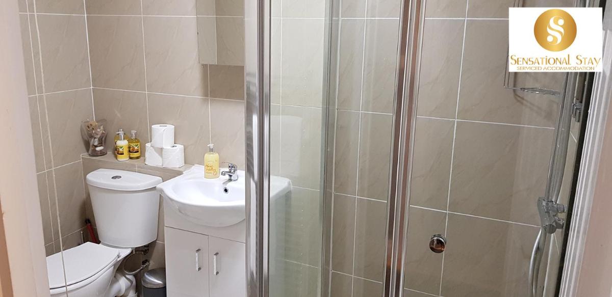 2 Bedroom Apt at Sensational Stay Serviced Accommodation - Kilburn High Road