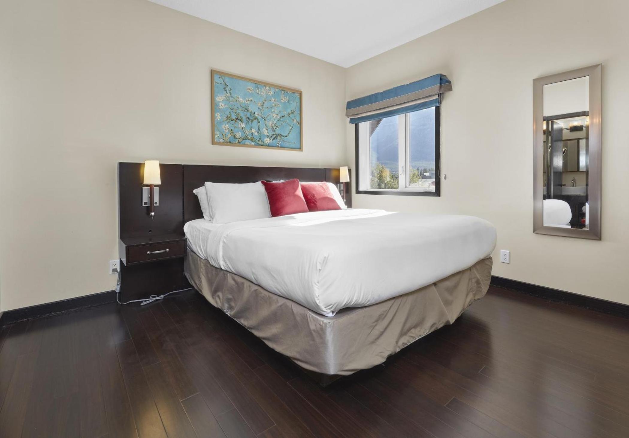 Sundance Suite - Beautiful Condo With Open Pool And Hot Tub