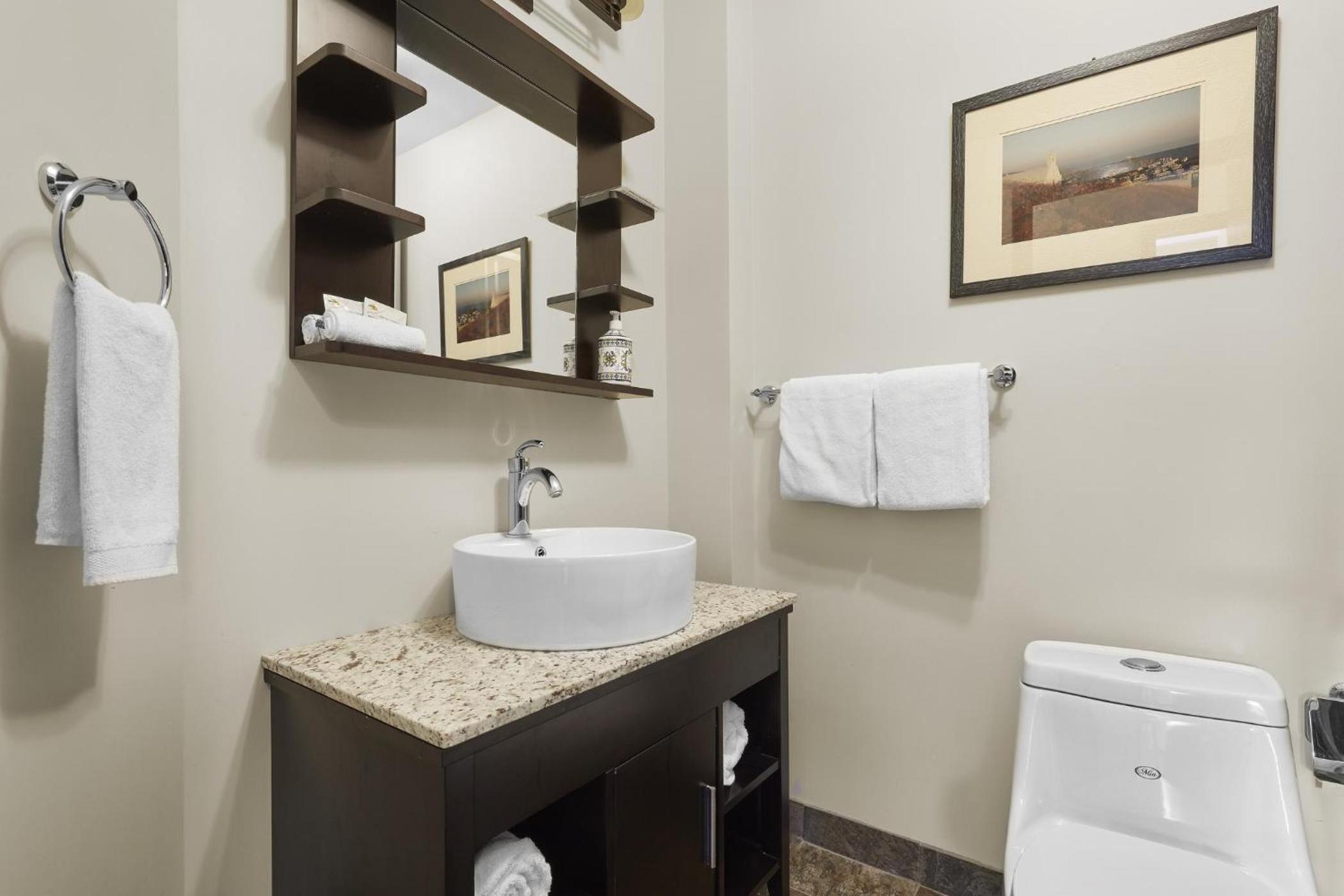 Sundance Suite - Beautiful Condo With Open Pool And Hot Tub