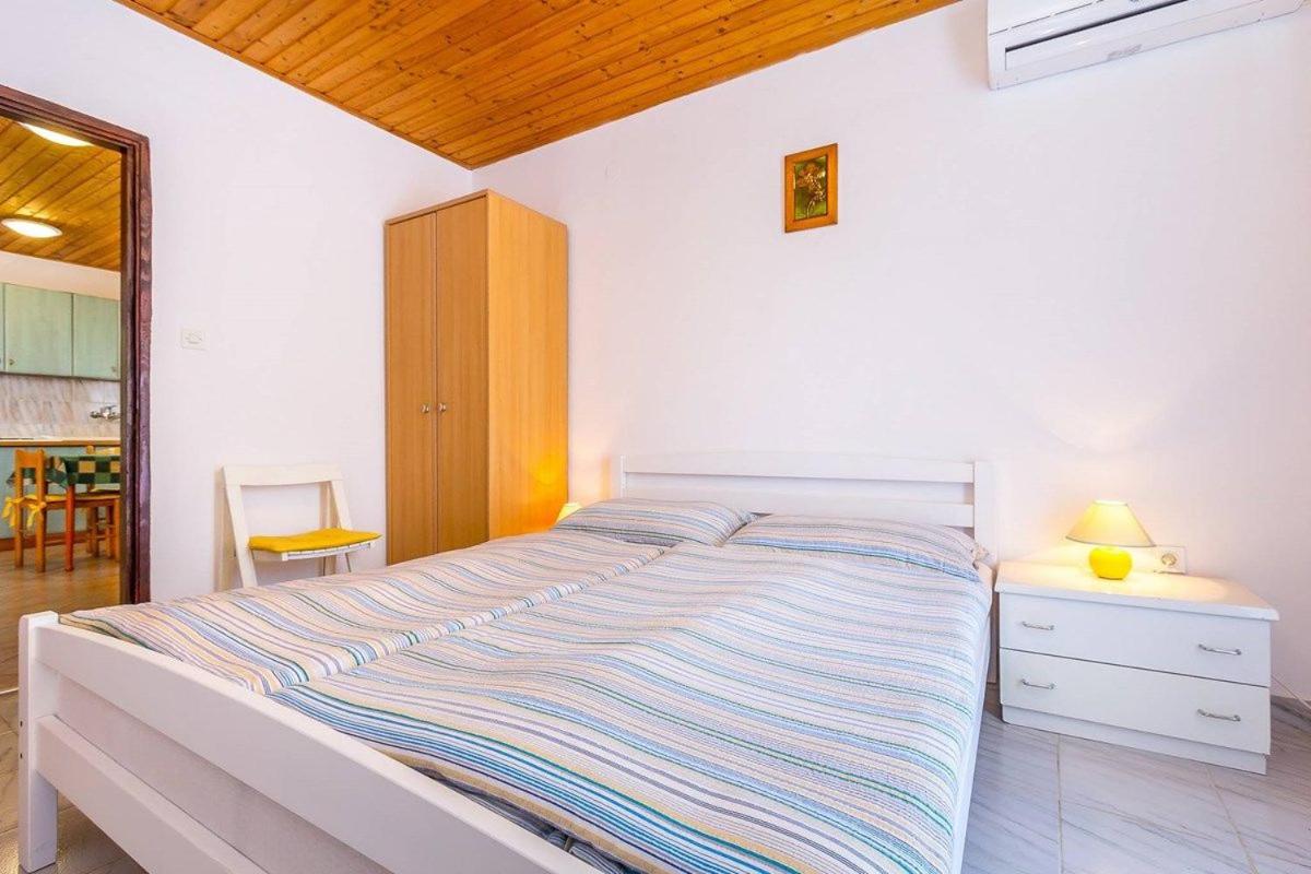 Apartment Dragica