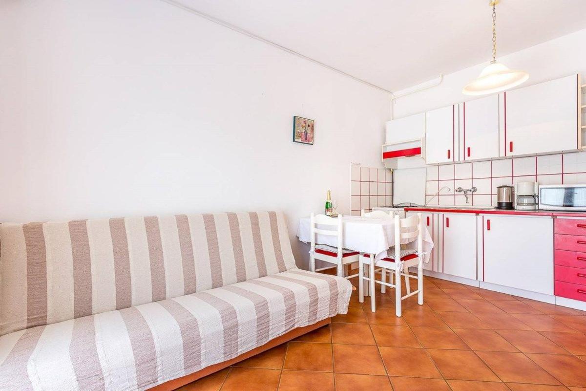 Apartment Dragica