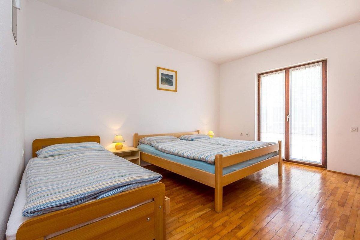 Apartment Dragica