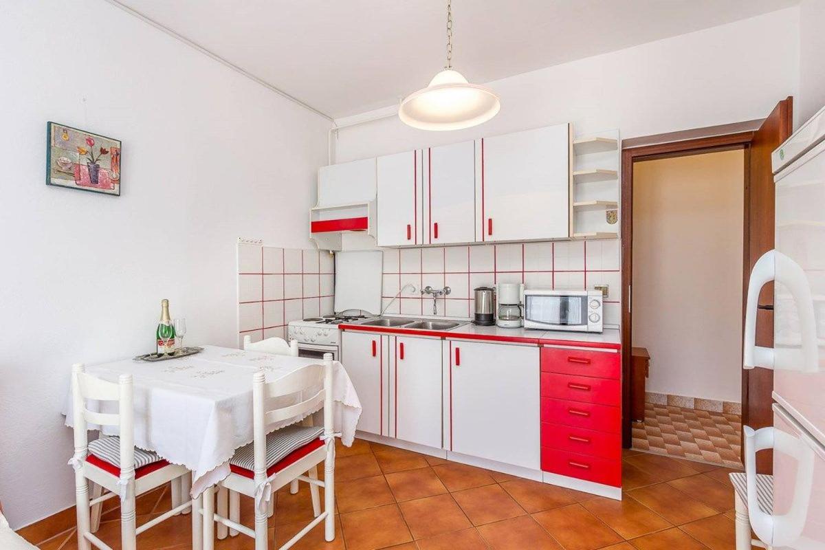 Apartment Dragica