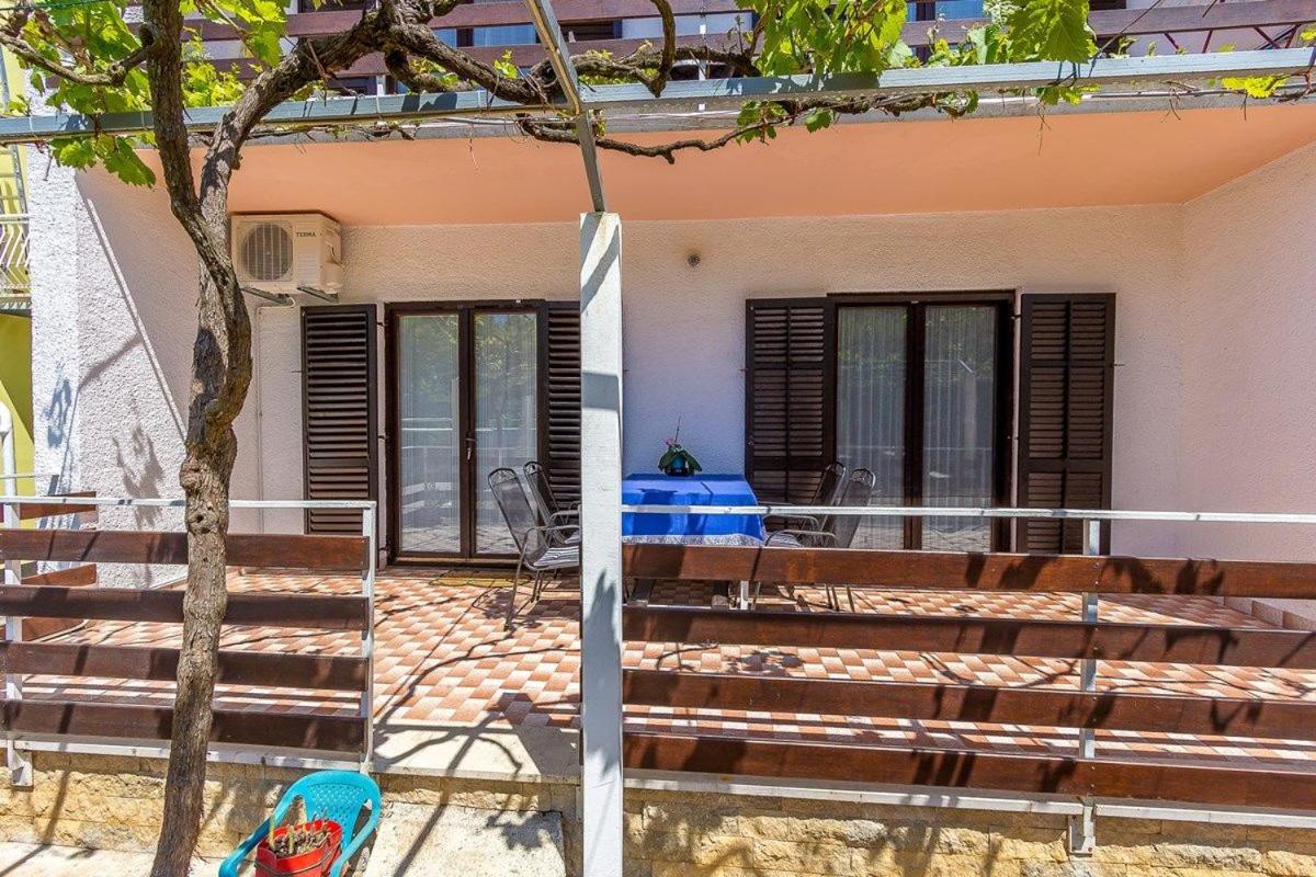 Apartment Dragica