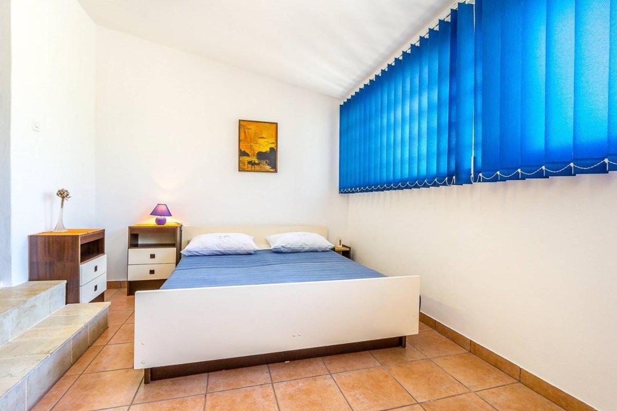 Apartment Dragica