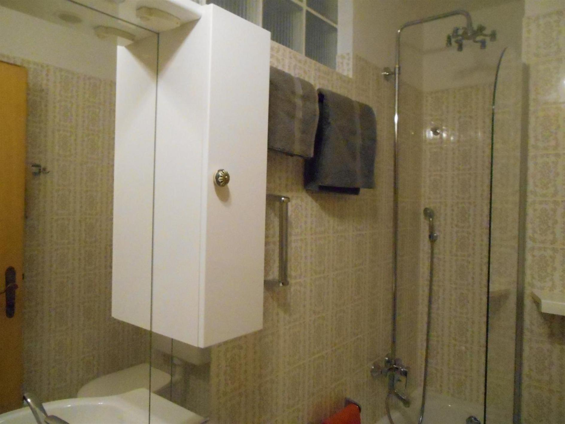 Photo 210