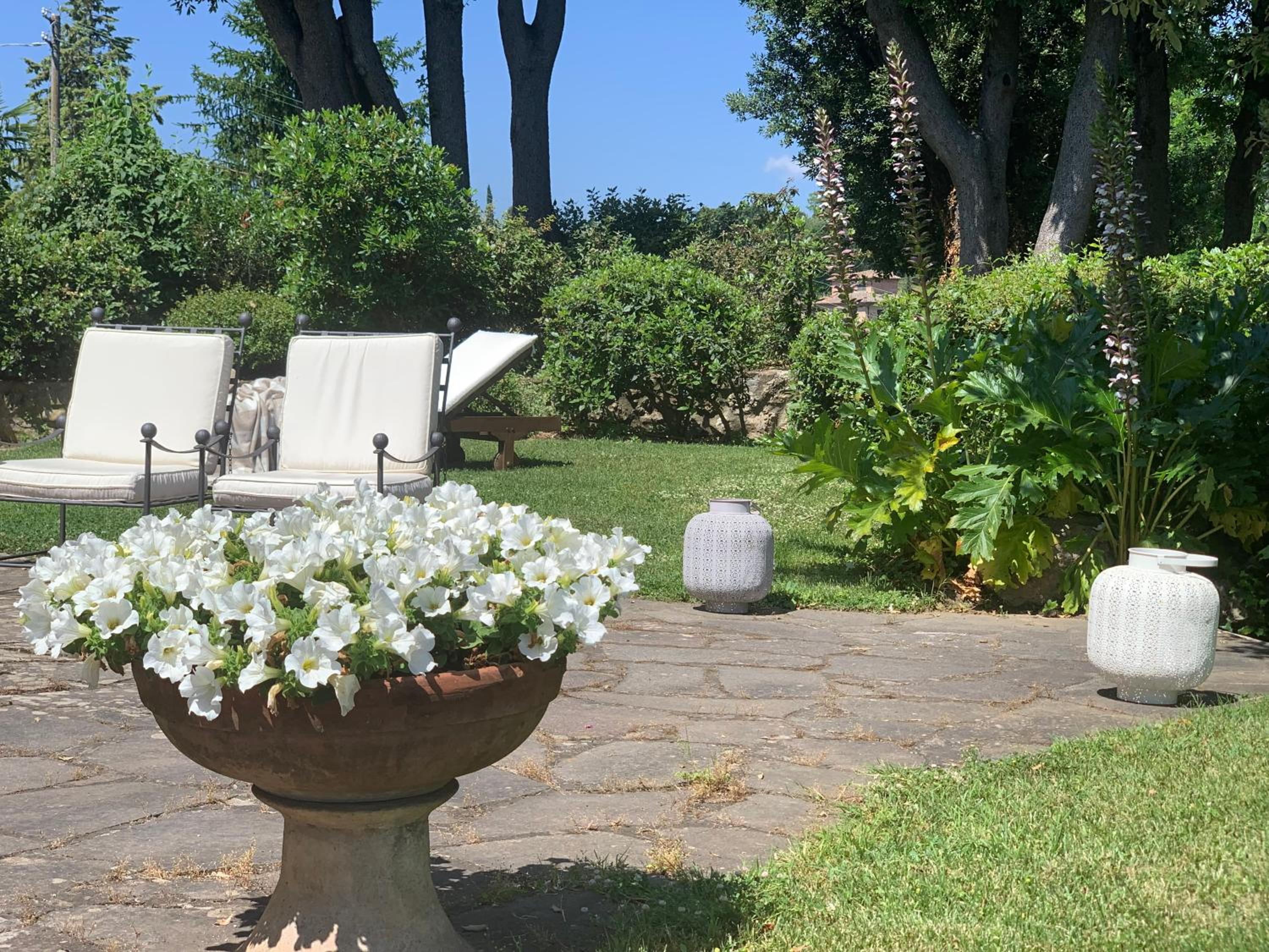Villa Caprera view 3