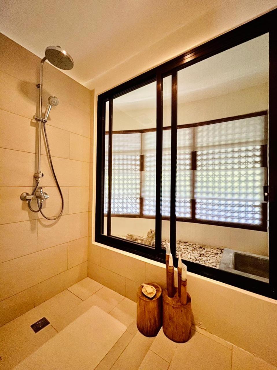 Amun Ini Beach Resort & Spa