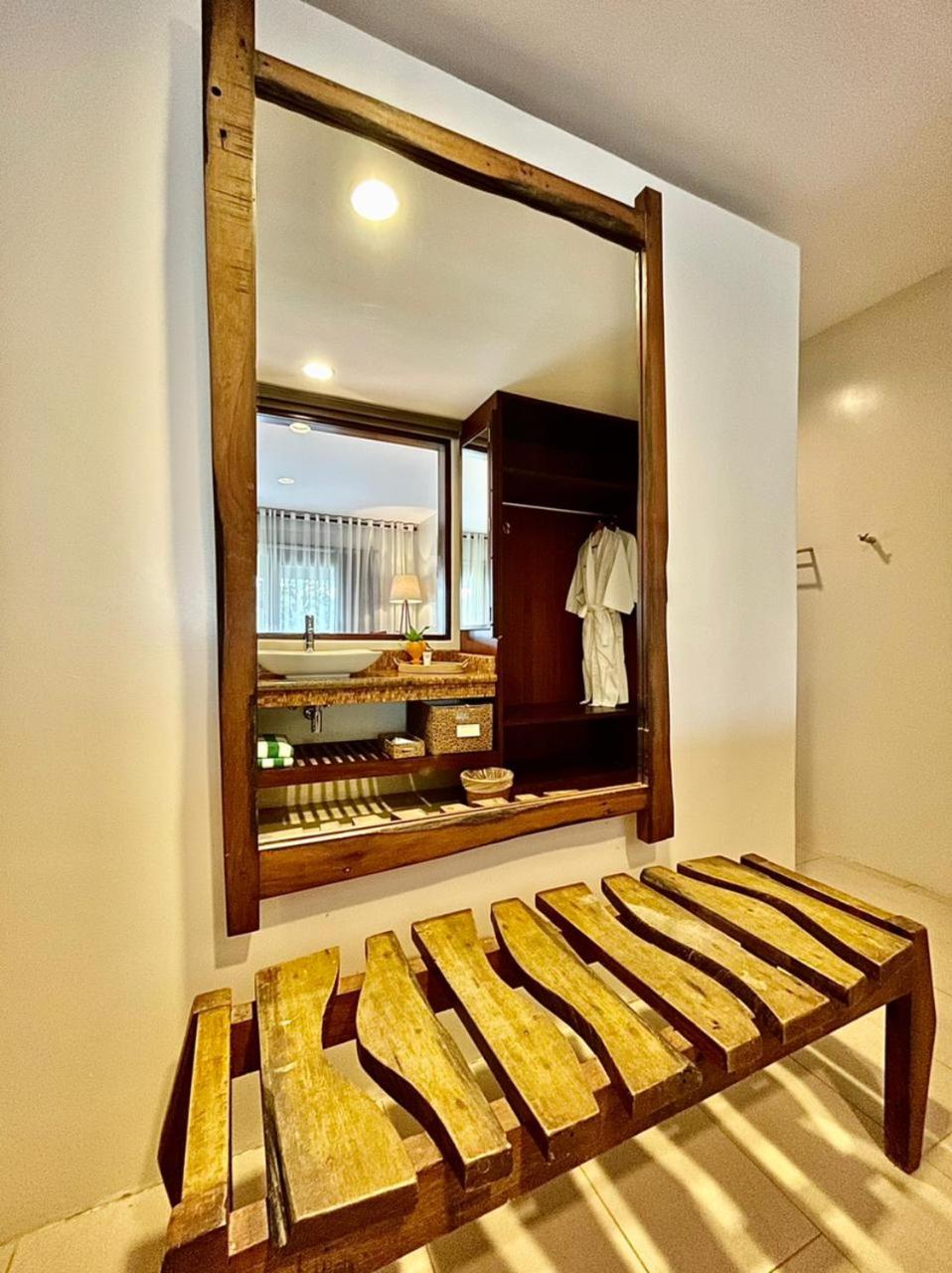 Amun Ini Beach Resort & Spa