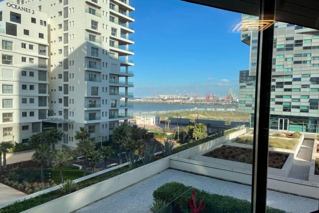 Brand new, Stylish & Well located Apartment in Casa-Marina 12 view 3