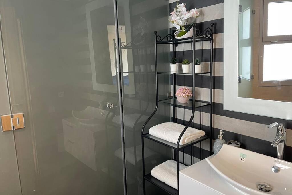 Brand new, Stylish & Well located Apartment in Casa-Marina 12 view 5