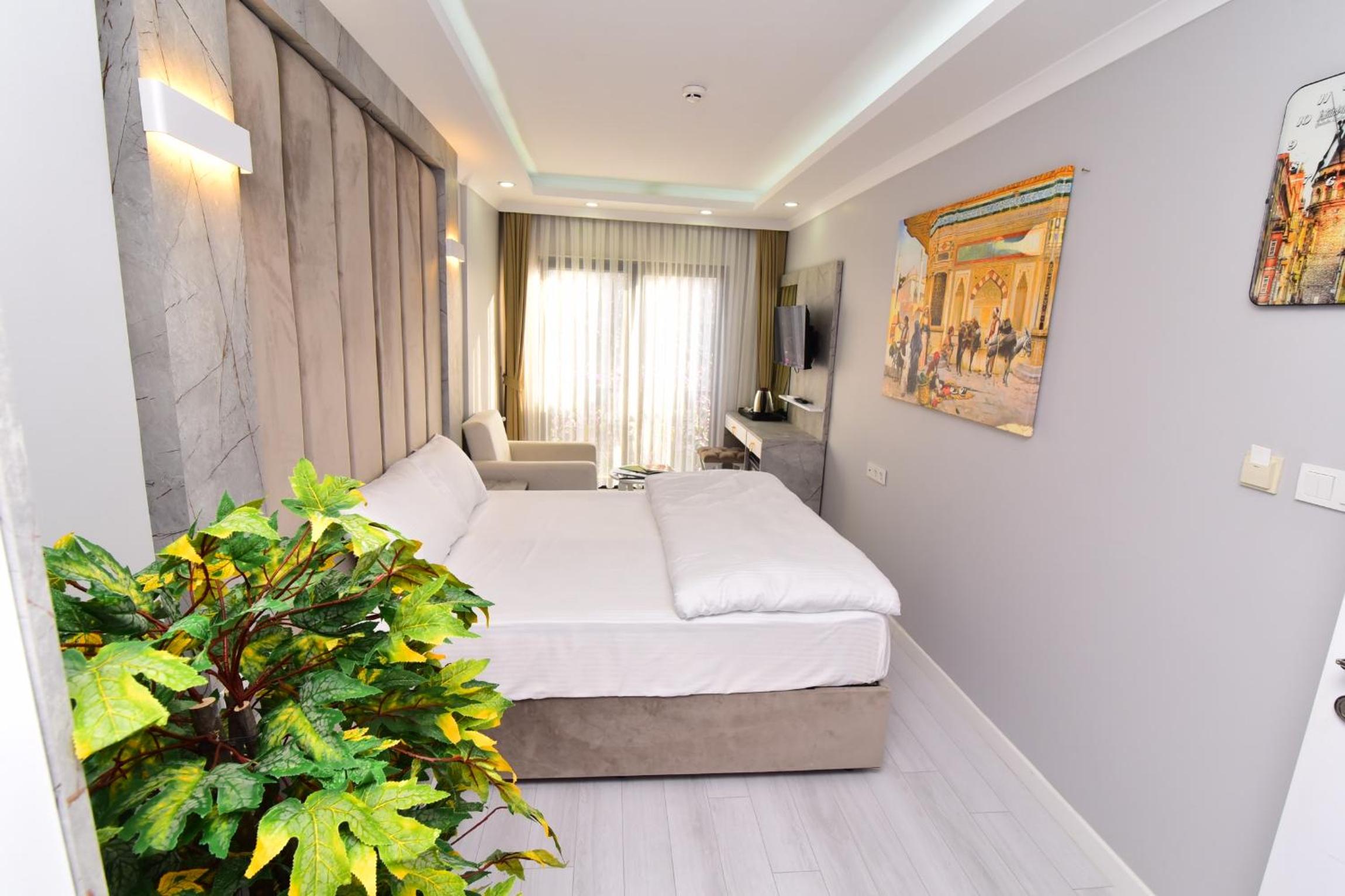 Little sofia hotel