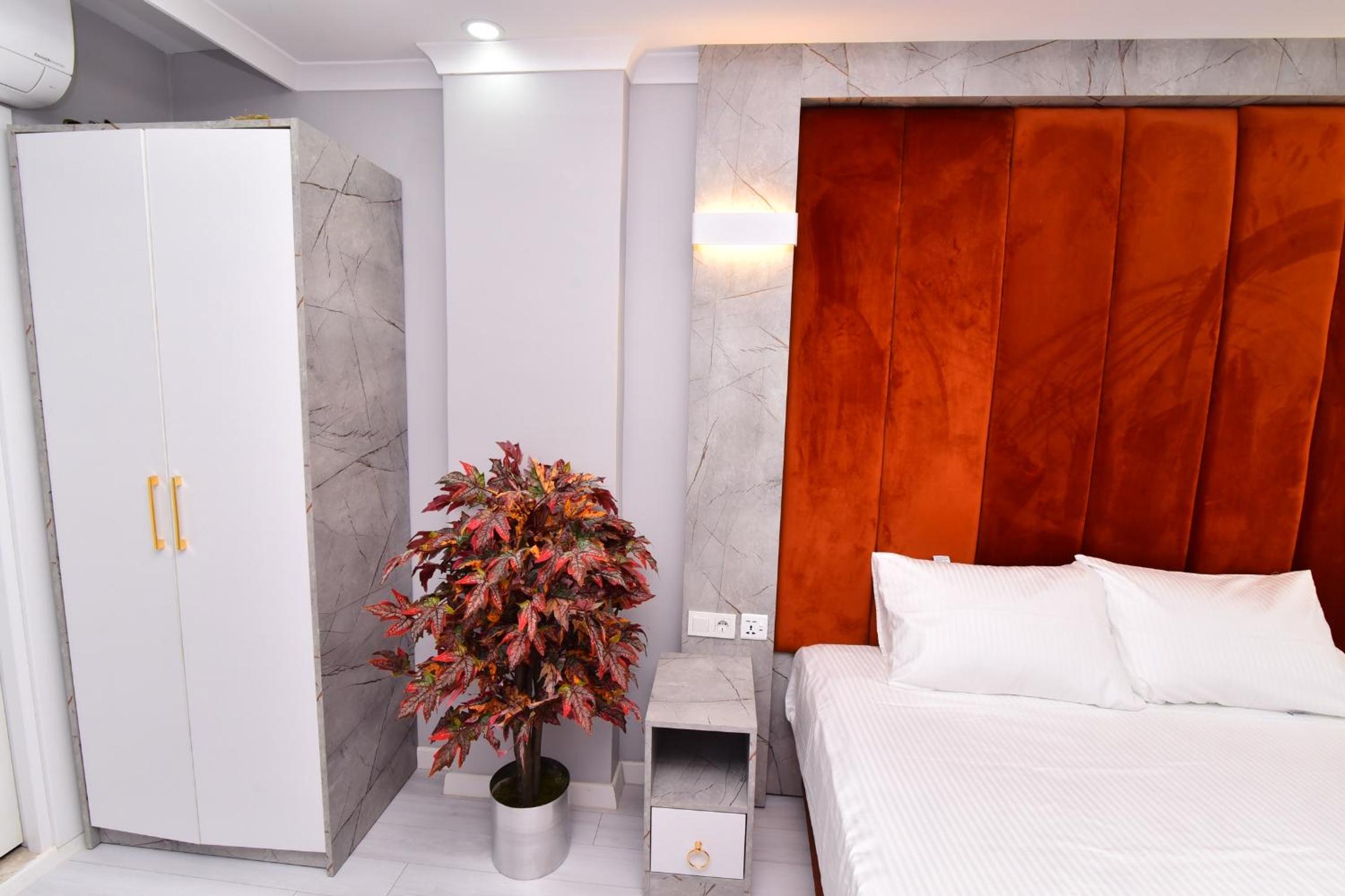 Little sofia hotel