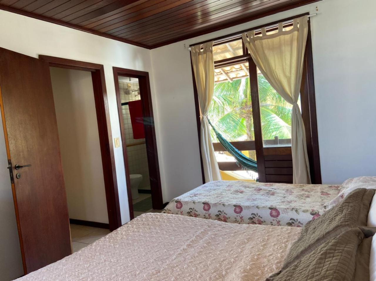 Casa de praia em condomínio à beira mar