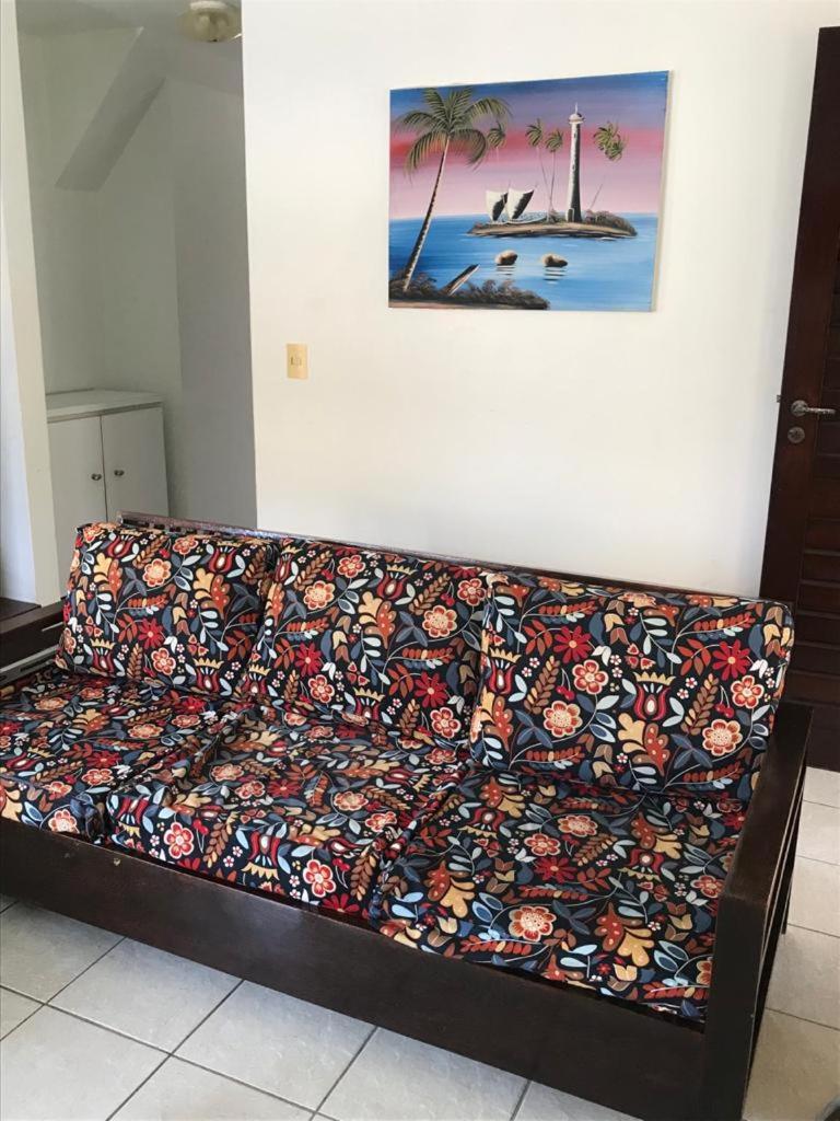 Casa de praia em condomínio à beira mar