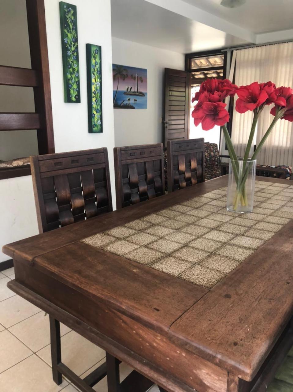 Casa de praia em condomínio à beira mar