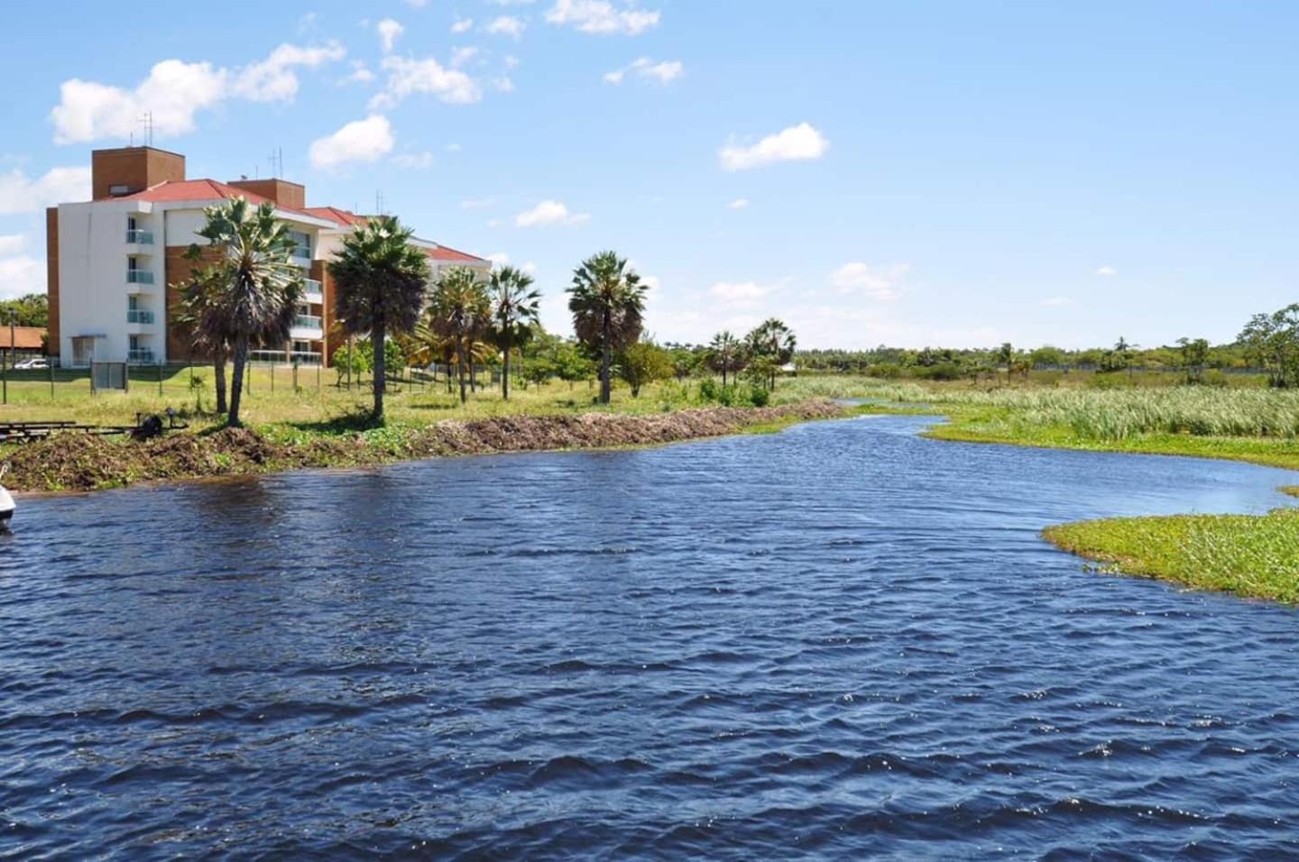Catu Lake Spa e Resort! Apto com lazer completo!