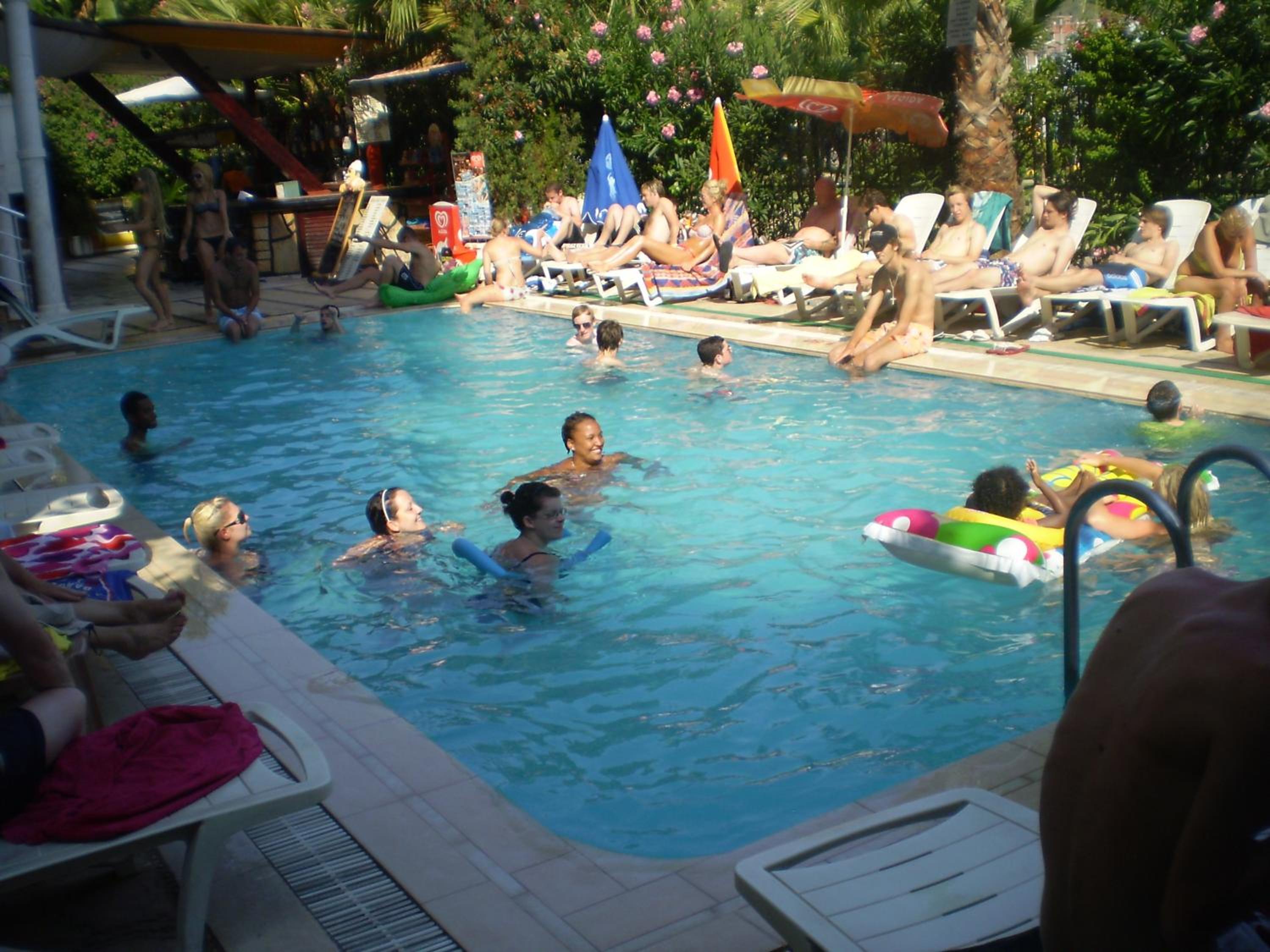 Blue Yacht Marina Apart Hotel - Image 23