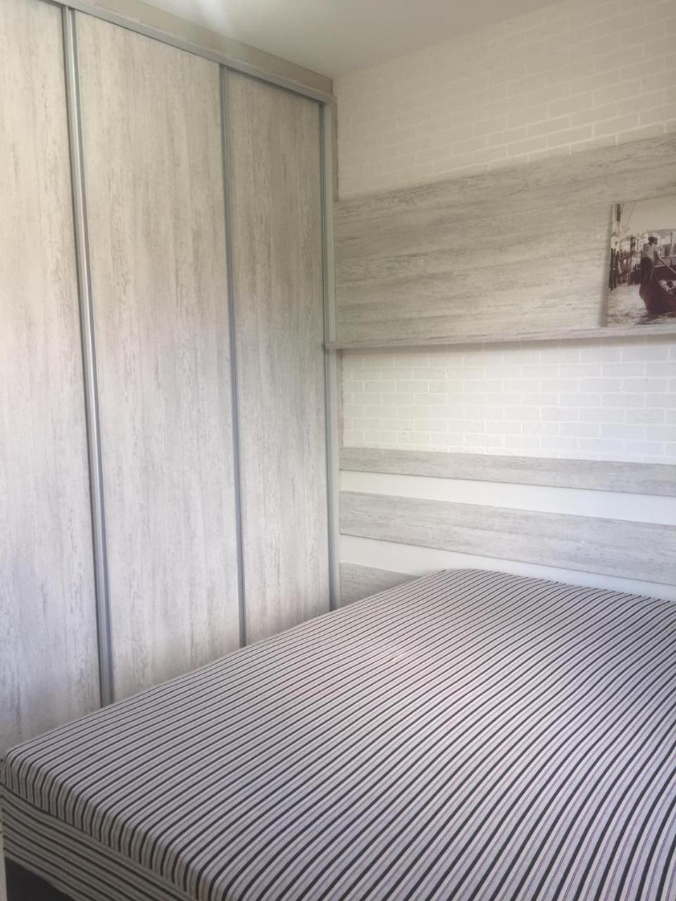 Casa Enseada 3 quartos para até 6 pessoas com 2 ar split
