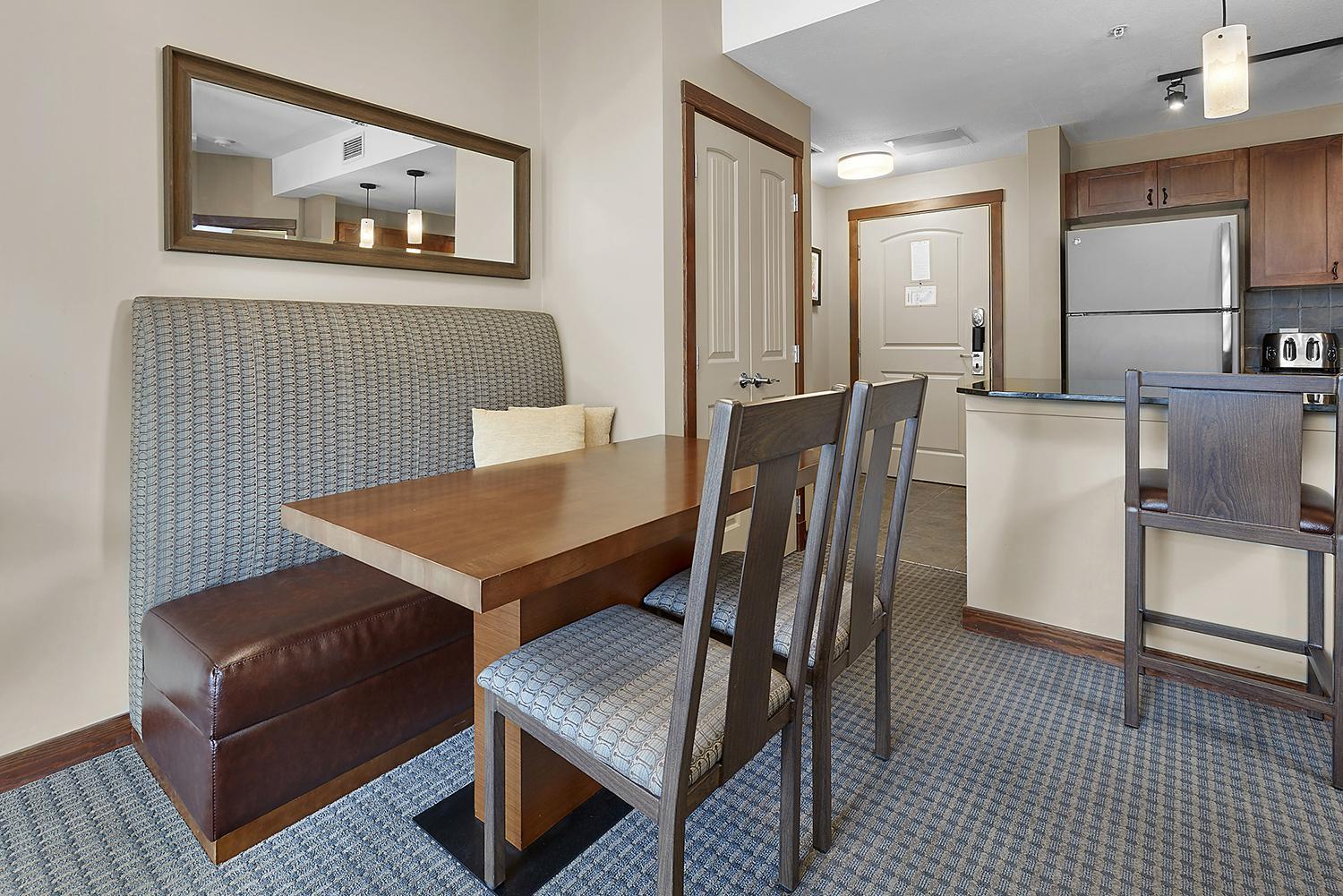 Mountain View Escape with open hot tub, Views!!