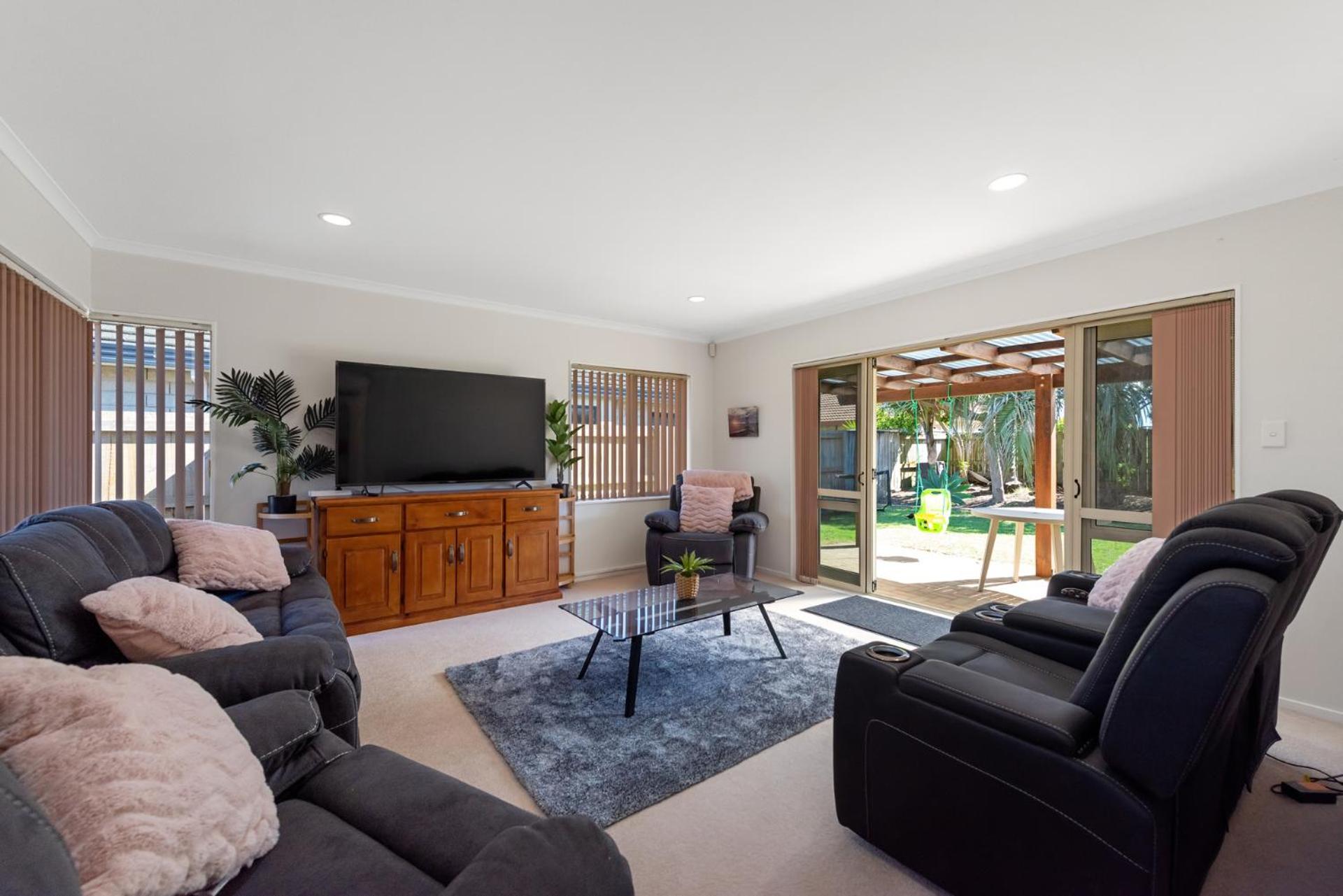 Mount Holidaze - Mt Maunganui Holiday Home view 2