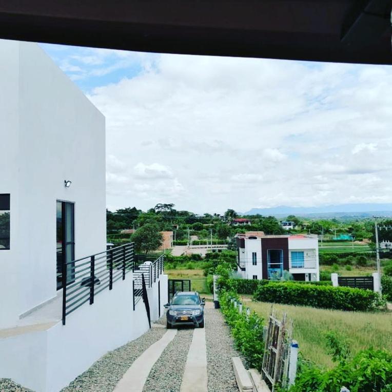 Hotel Villa lili, Carmen de Apicala condominio San Simon - Image 1