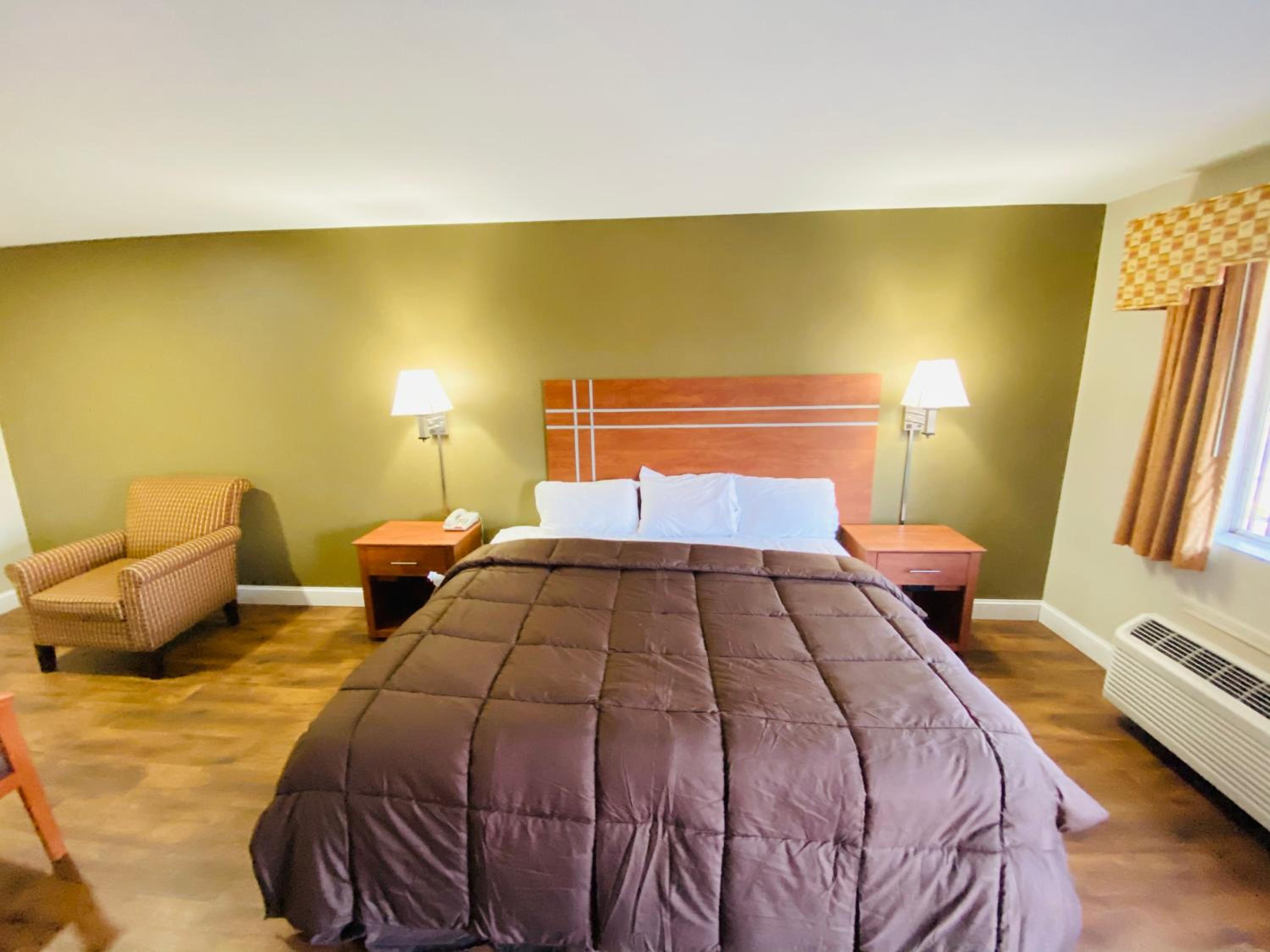 Red Roof Inn & Suites Swansea