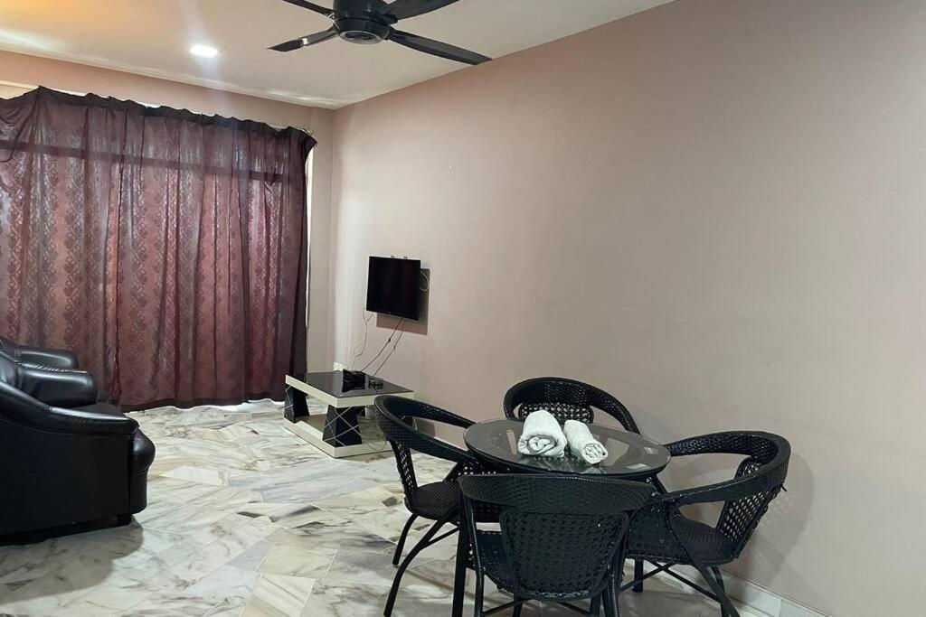 PORT DICKSON RESORT -GLORY BEACH RESORT SEAVIEW UNIT 2 BEDROOM photo 2